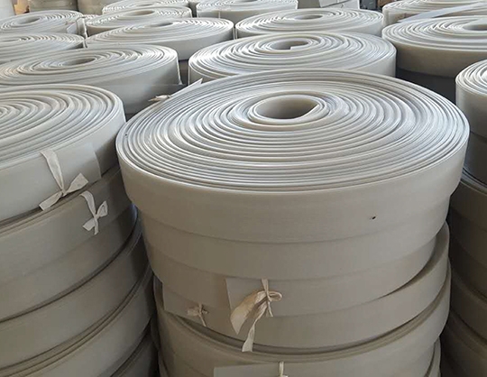 塑料排水(shuǐ)板廠家(jiā) 塑料排水板廠家